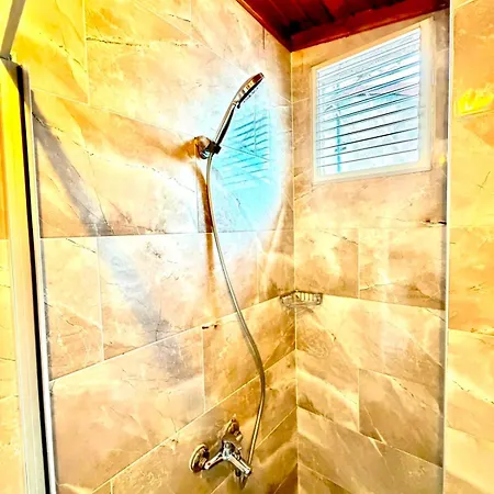 Taksim Luxury Sam