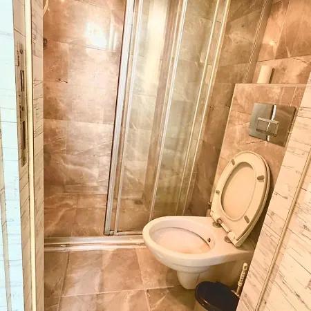 Taksim Luxury Sam